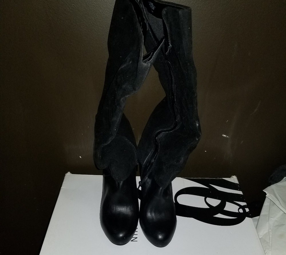 Boots - Picture 3 of 5